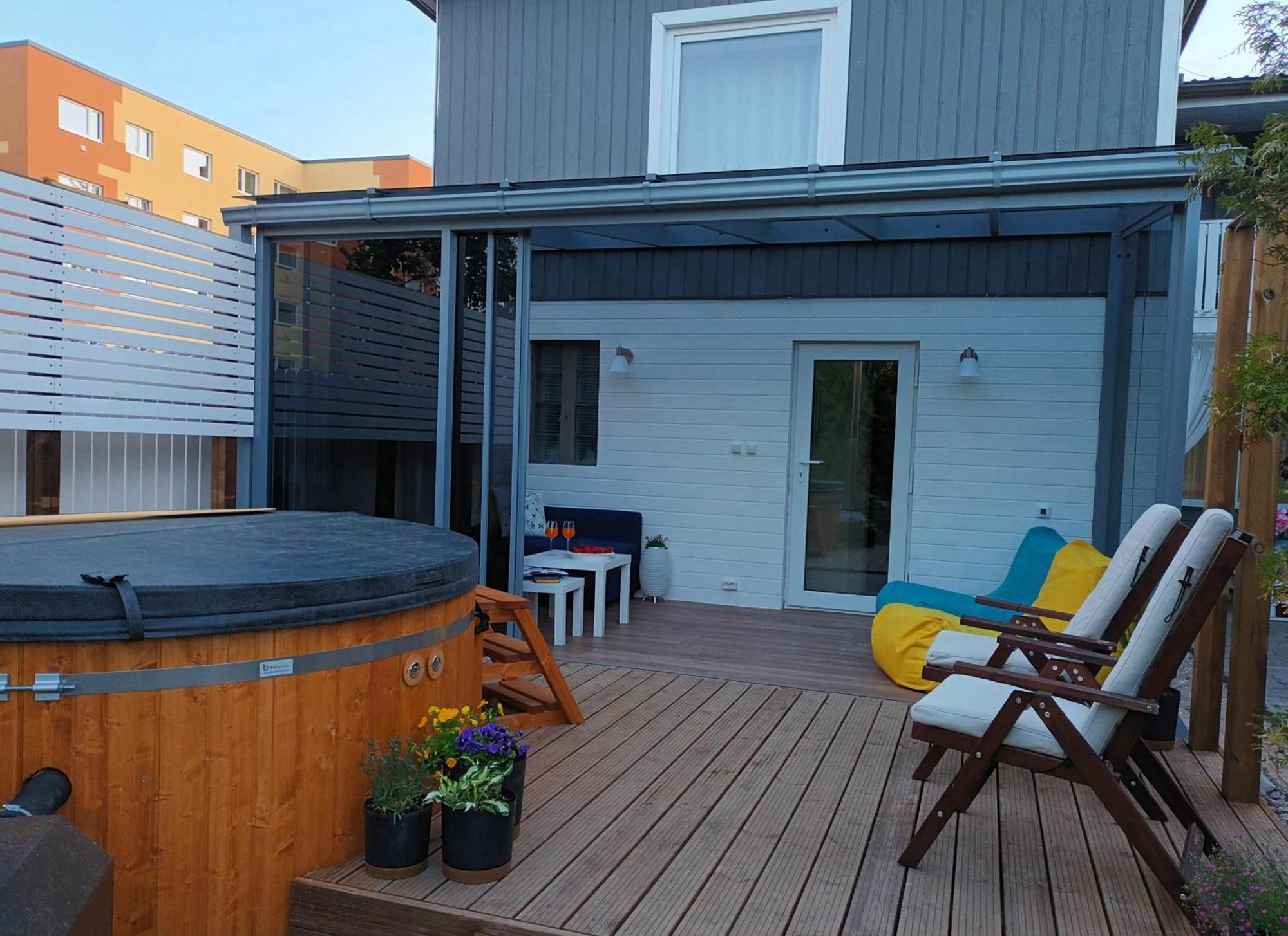 Liisu Kuelalistemaja Apartment Haapsalu Exterior photo